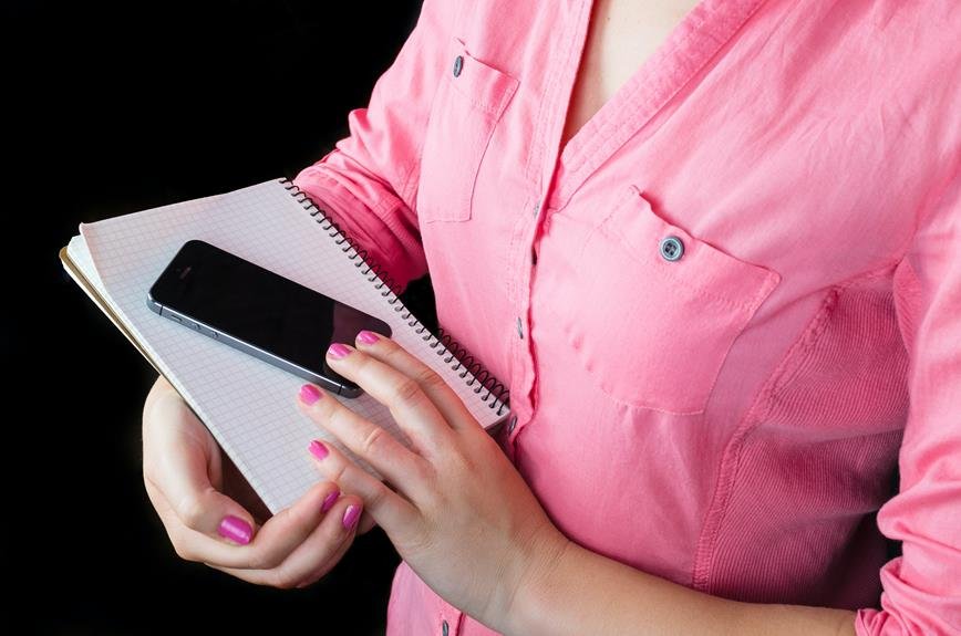 Wallet Cards: A Modern Twist on Traditional Love Notes