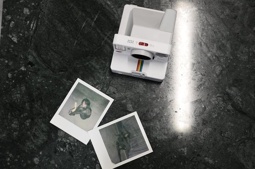 Choosing the Perfect Photo Frame: Style, Material, and Design